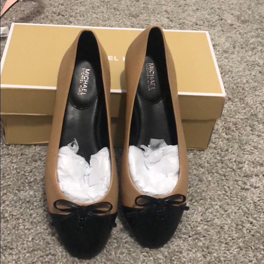 Michael Kors flats